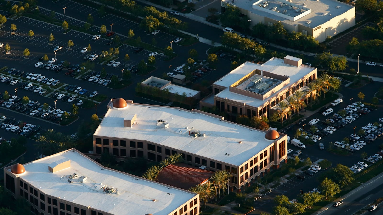 cheats/2016/01/04/san-bernardino-attack-office-reopens/160104-san-bernardino-cheat_qfgynx