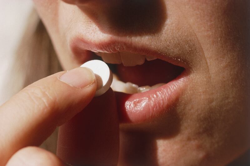 articles/2014/04/23/zohydro-a-new-pill-10-times-stronger-than-vicodin-raises-questions-about-pain-and-addiction/140423-pain-killer-tease_n4hpzt