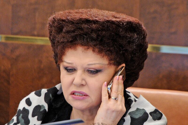 galleries/2012/10/16/russian-politicians-flaunt-80-s-style-at-the-kremlin-photos/valentina-petrenko-big-russian-hair_nvaict