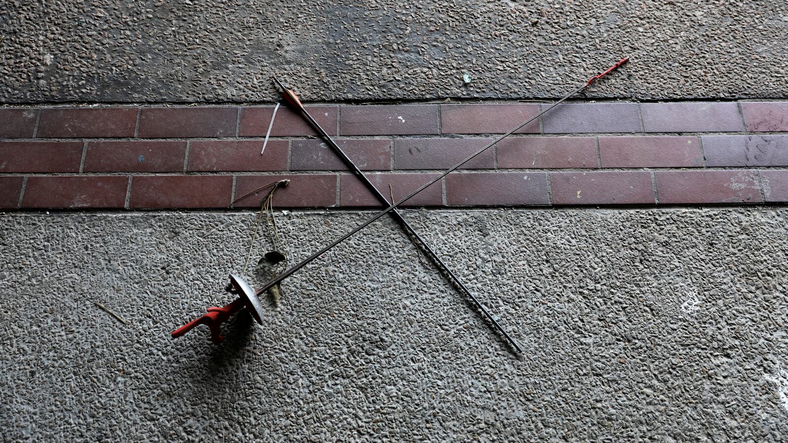 2019-11-27T030449Z_428608957_RC2FJD9Q5GI8_RTRMADP_3_HONGKONG-PROTESTS_vtfb1s