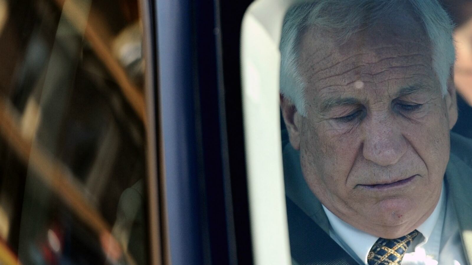 cheats/2012/06/11/jury-shown-photos-of-accusers/sandusky-sad-trial-cheat_cdtkmn