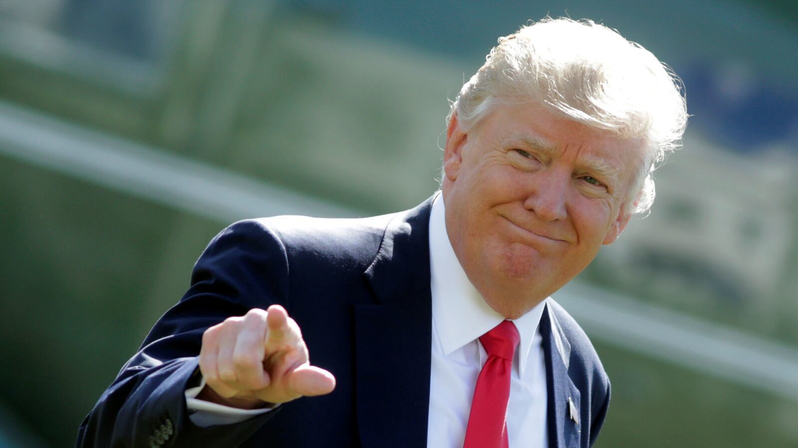 articles/2017/03/02/team-trump-took-illegal-cash-watchdogs-say/170302-Markay-trump-tease_qc0daj