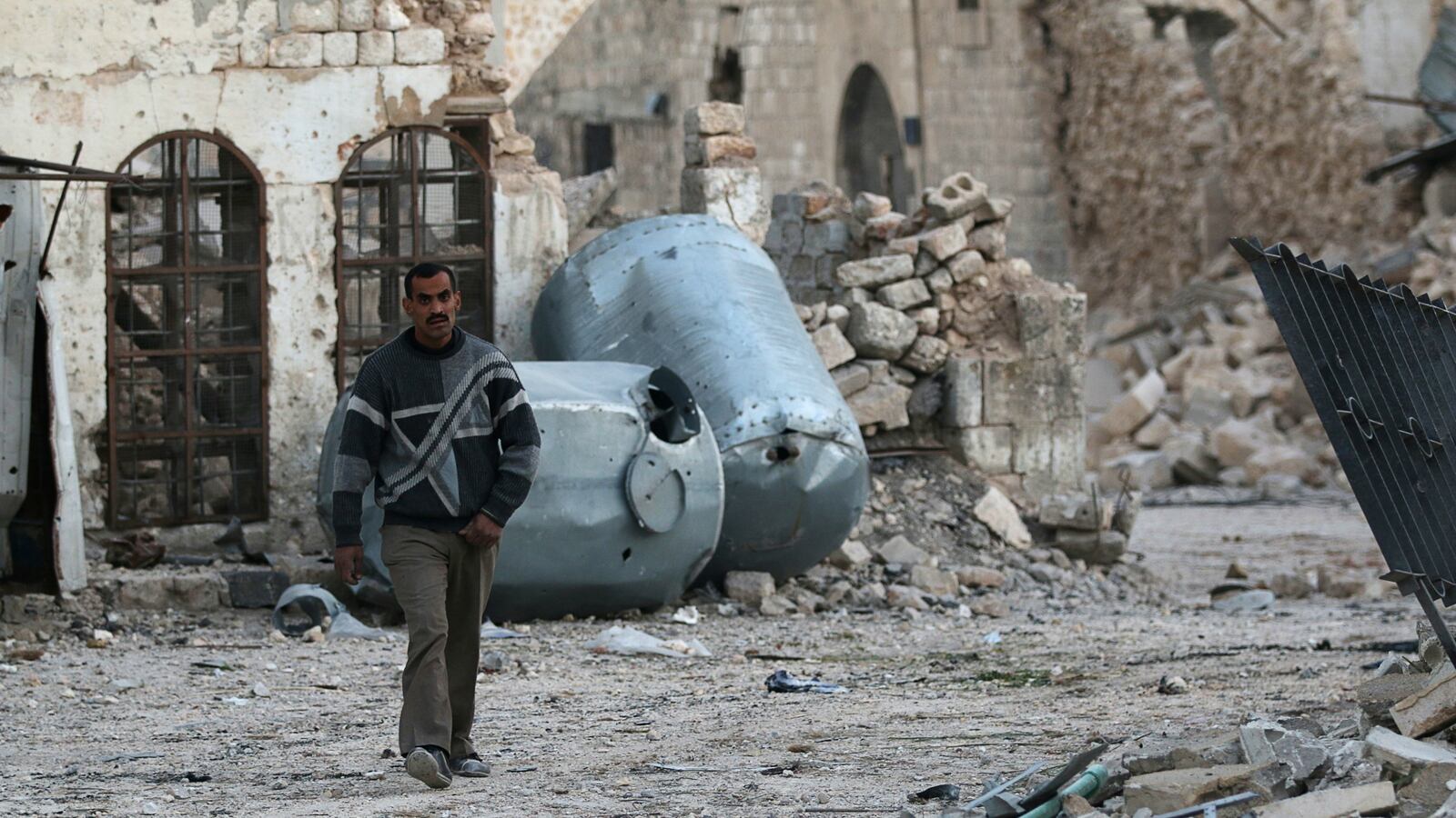 cheats/2016/11/21/nearly-300-dead-in-heaviest-bombardment-of-aleppo/161120-syria-worst-bombing-yet-cheat_nregeu