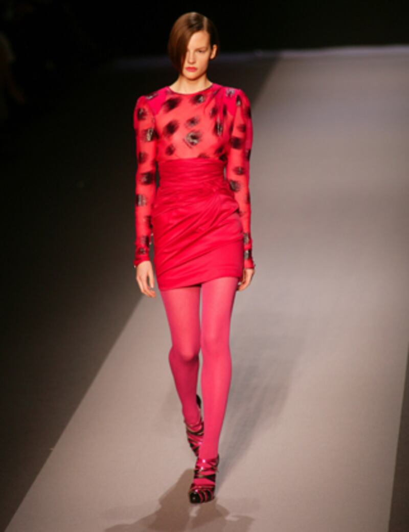 galleries/2009/03/11/paris-fashion-week/paris-fashion-week-9-1_fg6djq