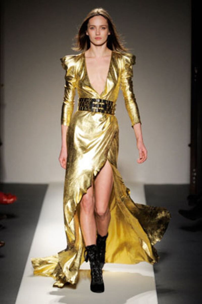 galleries/2010/03/11/paris-fashion-week/paris-fashion-week---balmain_ajtwhw