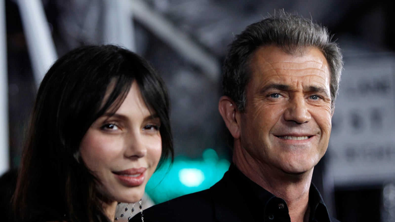 cheats/2011/08/27/mel-gibson-oksana-reach-settlement/happyish-endings---mel-gibson-oksana_uv8dfd