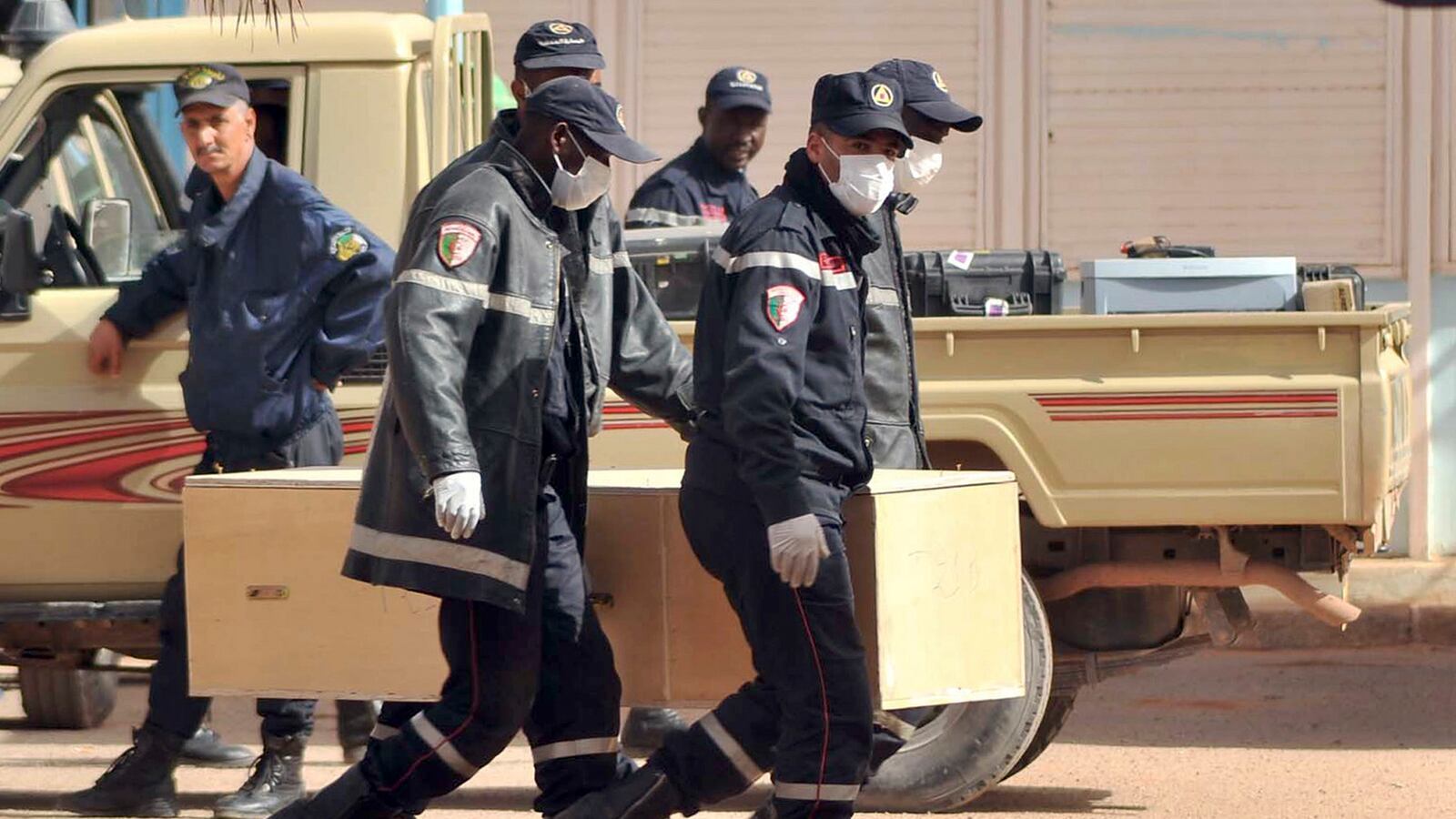 cheats/2013/01/22/algeria-we-will-fight-al-qaeda/130122-algeria-hsotage-deaths-cheat_n5uwsn