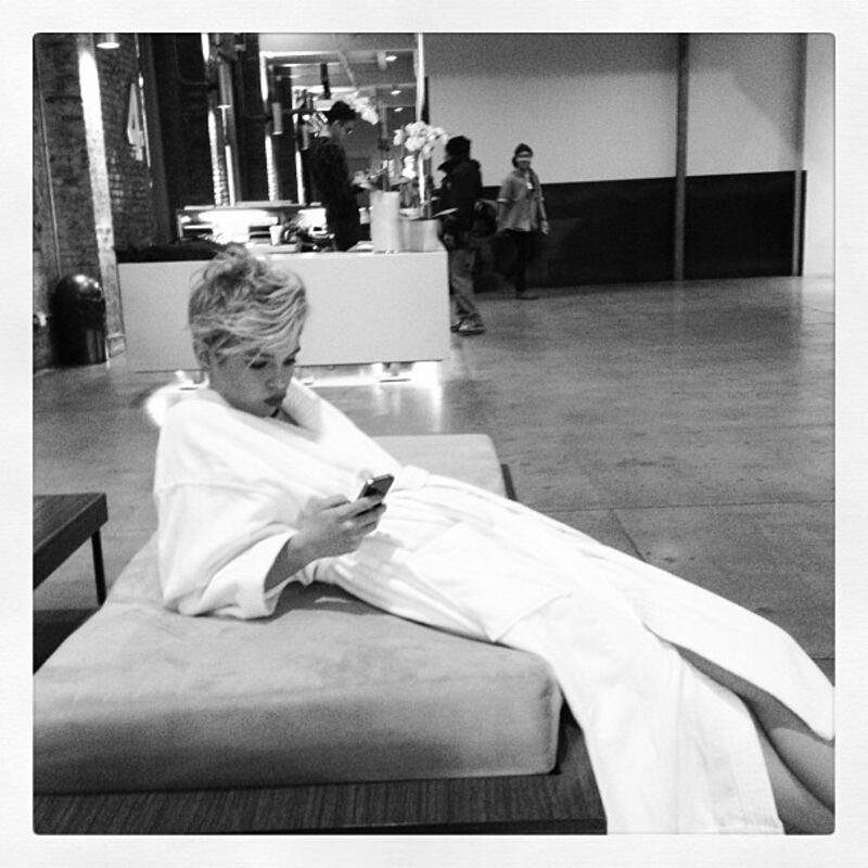 galleries/2012/11/24/rihanna-coco-rocha-more-best-fashion-instagrams-photos/anjak_avvmcp