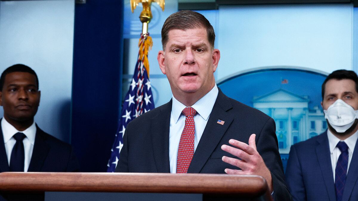 220503-Kucinich-Sec-Marty-Walsh-tease_bu2kn8