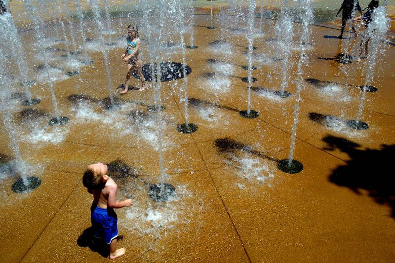 galleries/2012/07/03/the-hottest-cities-in-america-from-denver-to-cleveland-photos/hottest-cities-1-denver-colorado_e5hycl