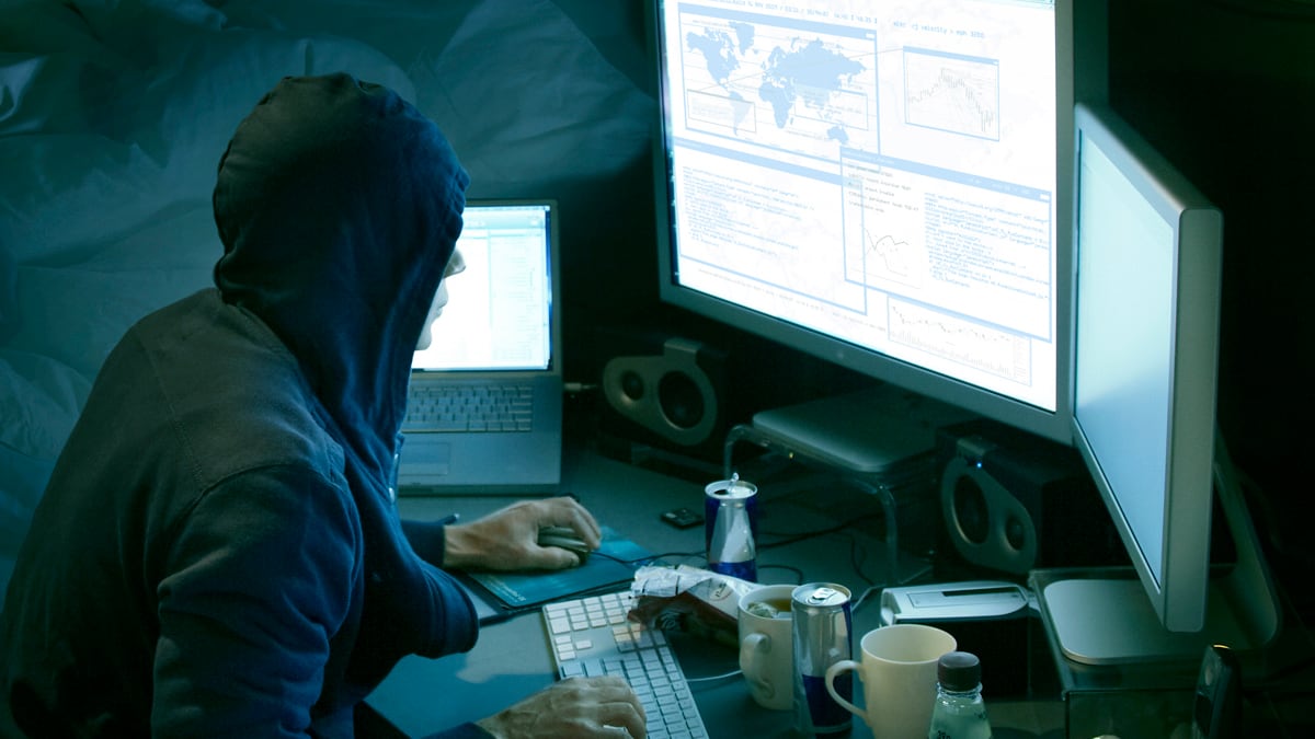 articles/2011/06/10/citibank-playstation-gmail-hacked-why-are-we-ignoring-cyberattacks/cyberhacking-lipman_v30wqs