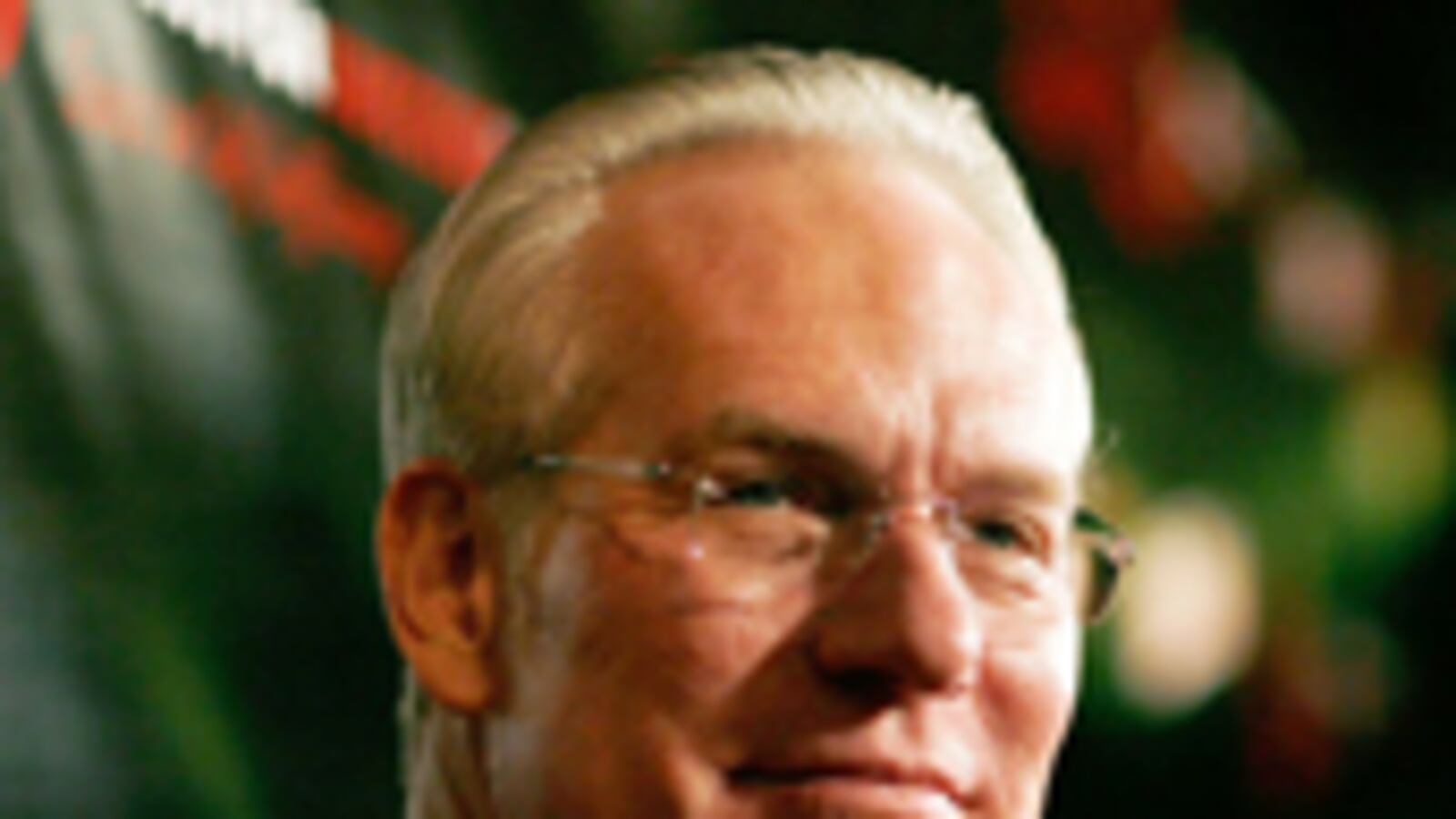 articles/2010/09/10/tim-gunns-new-book-new-york-fashion-week-destricted-and-more-yes-list-culture-picks/tim-gunn_i2jrif