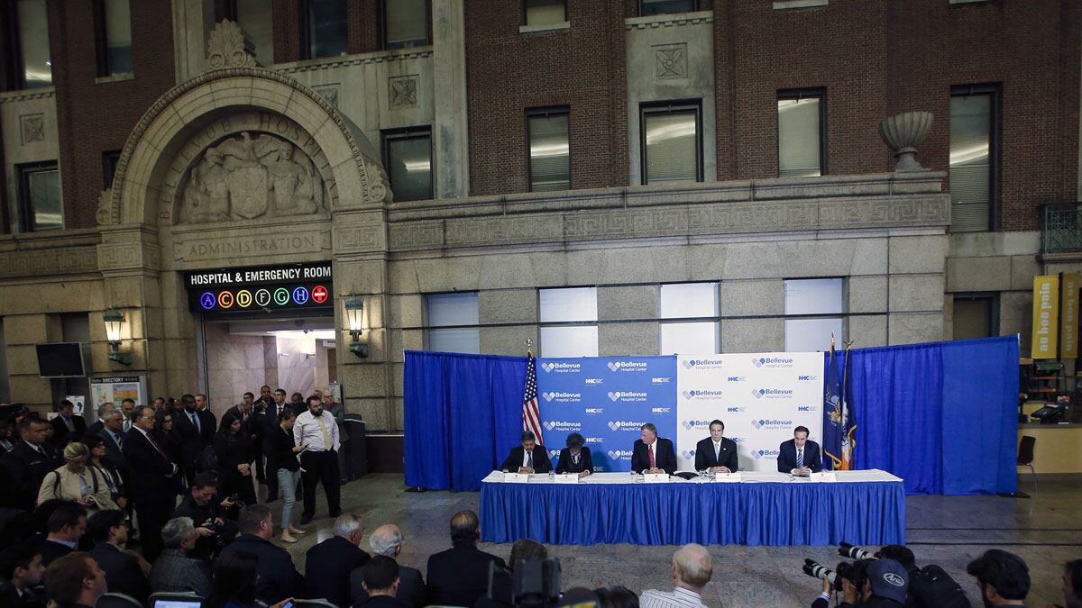 cheats/2014/10/24/nyc-health-official-subway-risk-nil/141024-ebola-subway-cheat_pcjlde