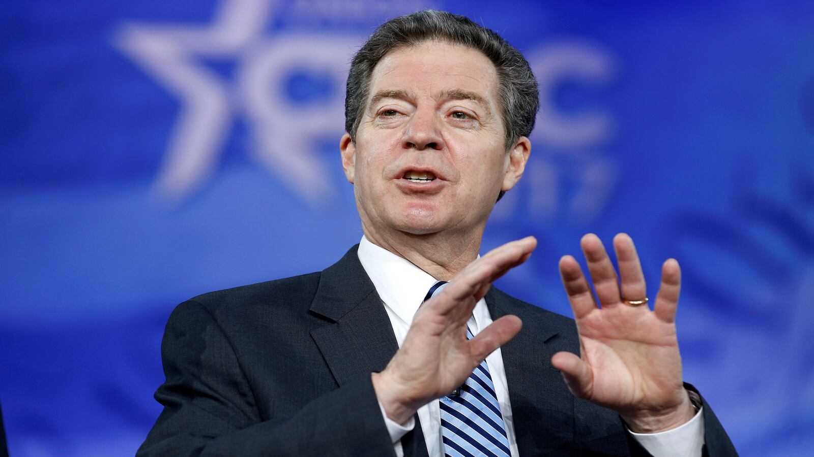 170530-kansas-abortion-requirement-approved-cheat_otlgkp