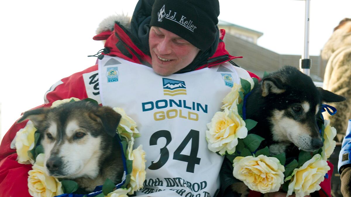 cheats/2012/03/14/25-year-old-wins-iditarod/dallas-seavey-youngest-iditarod-winner-cheat_sowgxu