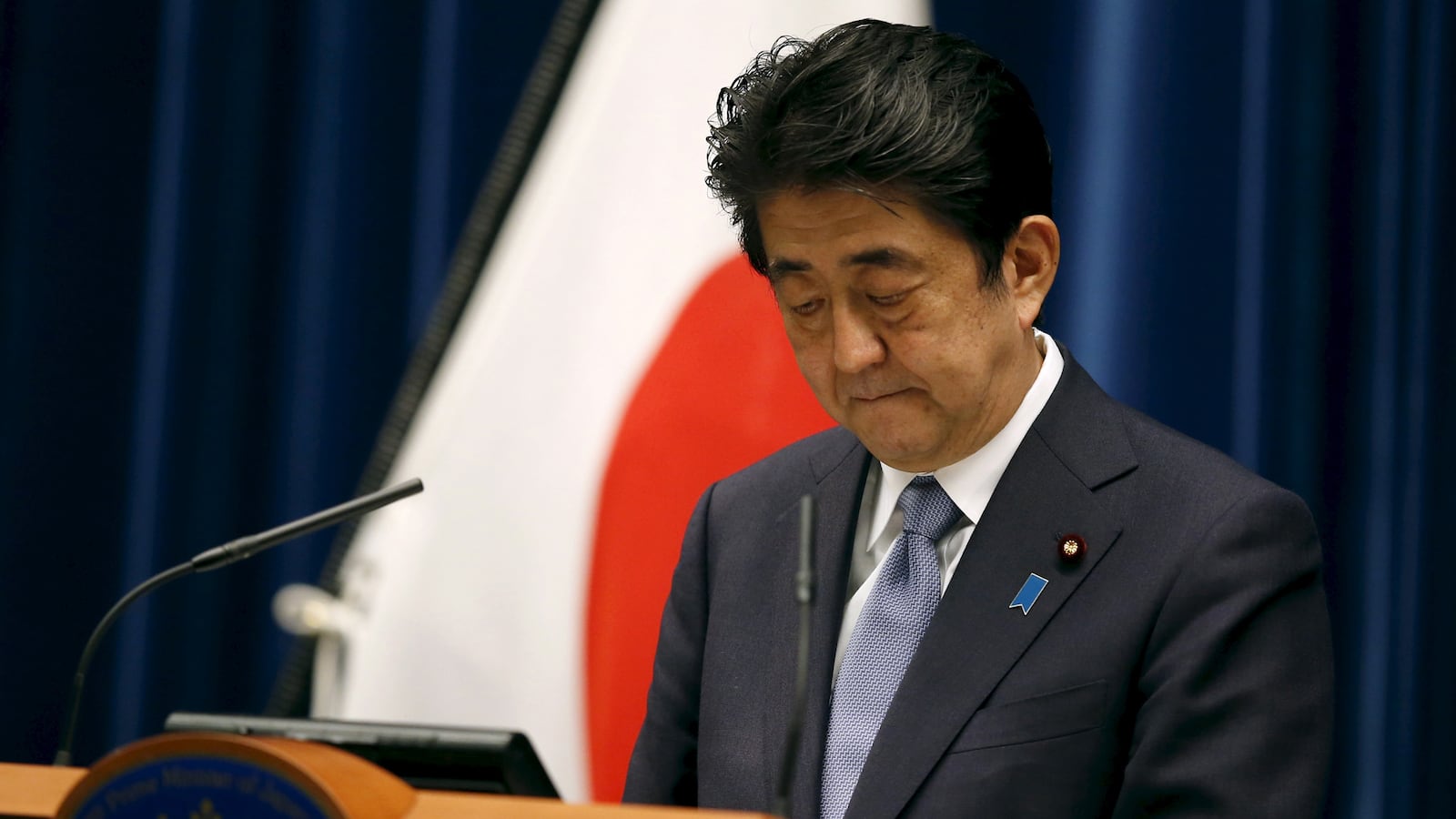 cheats/2015/08/14/japanese-pm-no-more-wwii-apologies/150814-shinzo-abe-cheat_pugrrq