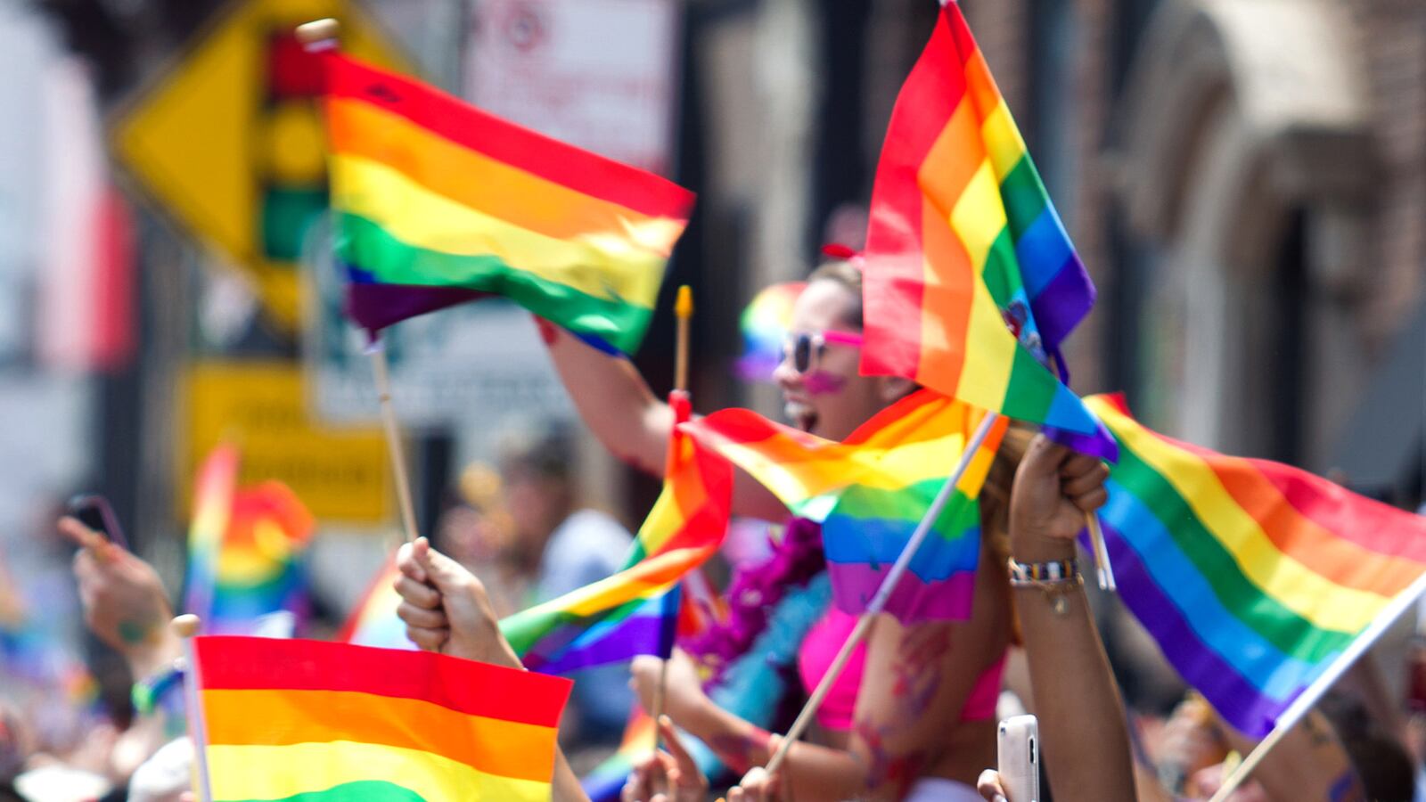 articles/2013/08/29/why-the-irs-s-gay-marriage-move-is-a-big-deal/130701-gay-marriage-green-card-cheat_lhgxqt