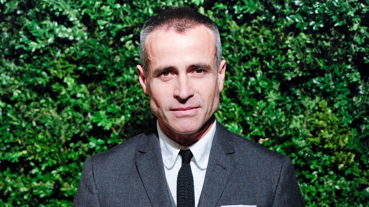 articles/2012/07/13/designer-thom-browne-honored-at-white-house-with-2012-cooper-hewitt-award-winners/thom-browne-givhan_jonuas