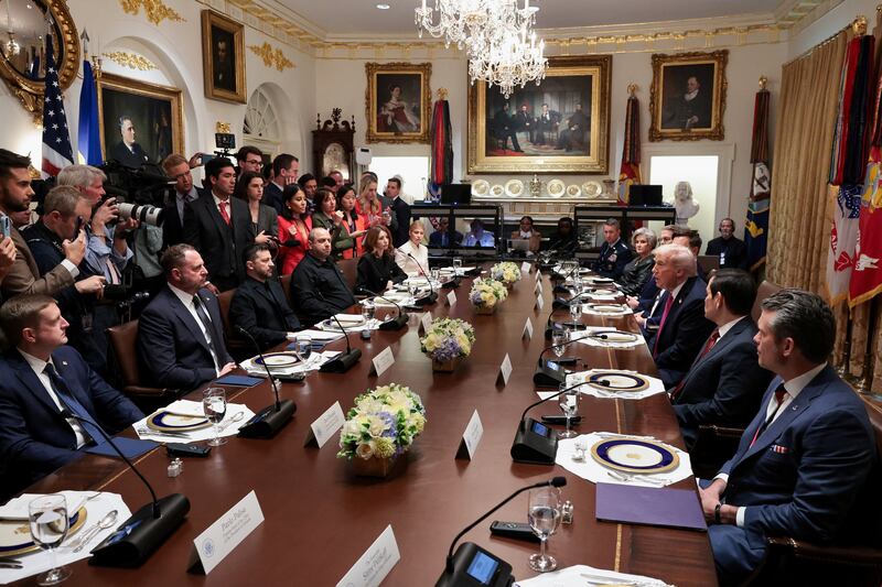 Donald Trump’s gold-framed mirror in the Cabinet Room is visible behind Ukraine’s Volodymyr Zelensky, who met with the president there in October.