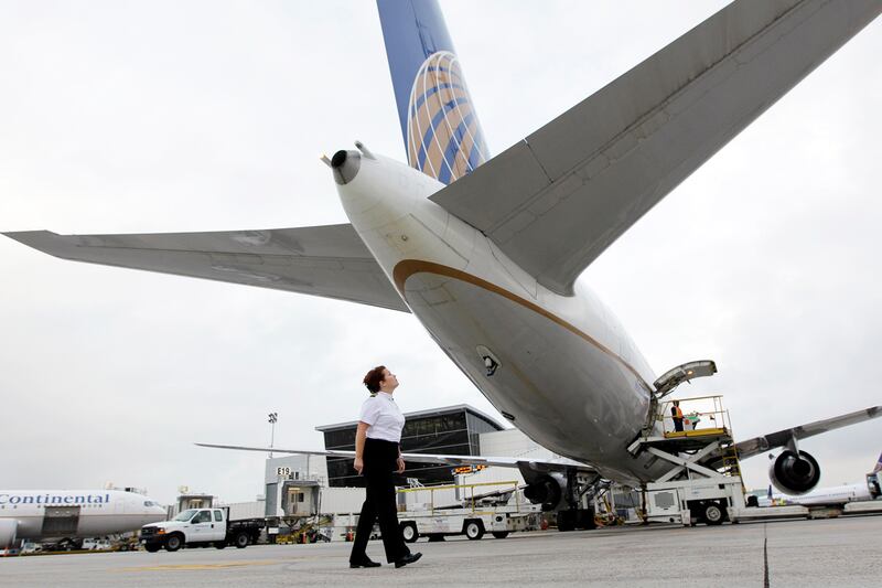 galleries/2011/10/13/riskiest-airlines-photos/riskiest-airlines-continental_hjpjiz