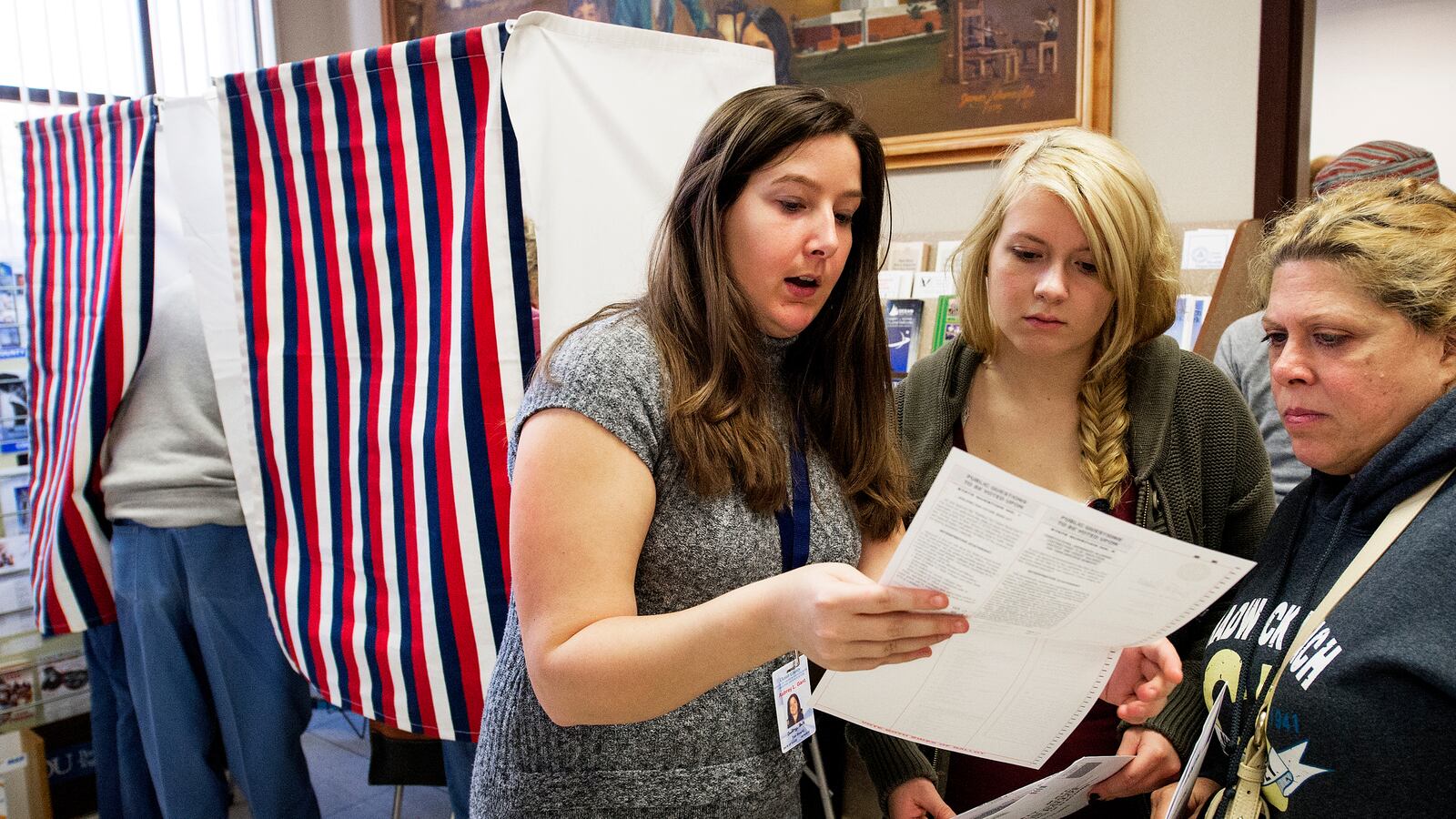 articles/2012/11/06/victims-of-hurricane-sandy-struggle-to-vote-on-election-day/voting-areas-affected-by-sandy-dickson_ext2eq