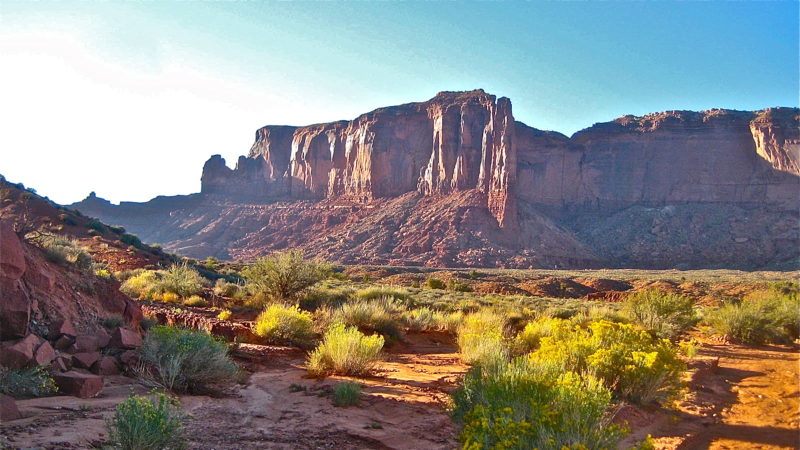 articles/2012/02/03/monument-valley-from-the-eyes-of-a-krazy-kat-and-john-ford-fan/monument-valley-tease_e65flu