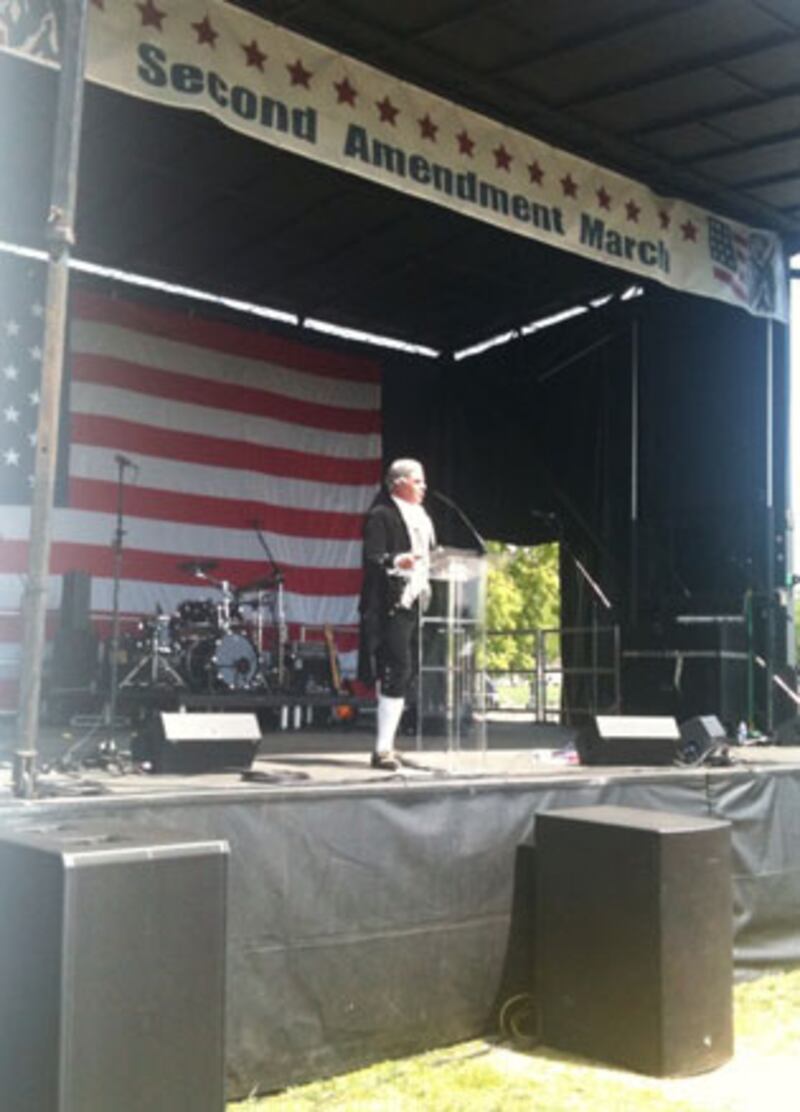 galleries/2010/04/19/paranoia-on-patriots-day/avlon-tea-party-6_jd8rmd