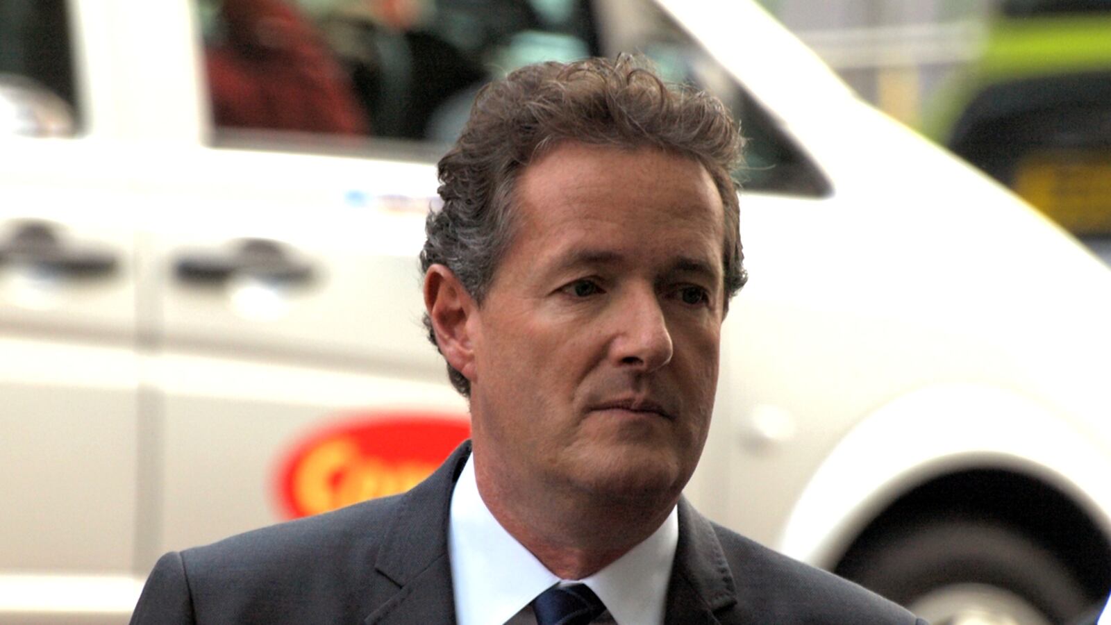 articles/2011/08/06/piers-morgan-phone-hacking-accusations-calls-for-him-to-return-to-uk/piers-morgan-cathcart_yxmnso