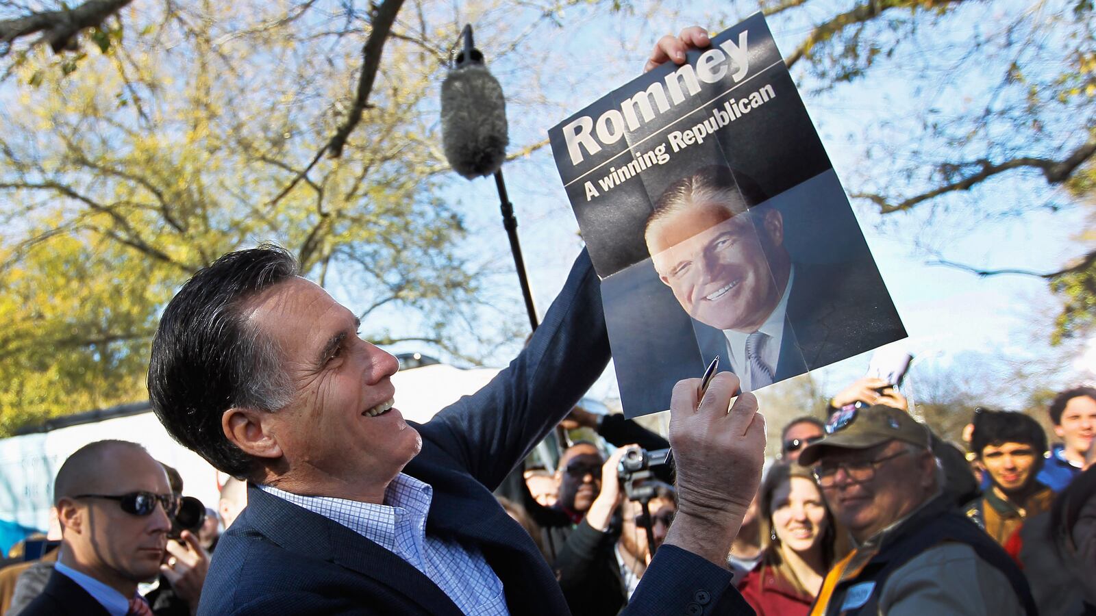 articles/2012/03/05/george-romney-and-mitt-romney/137274720_anluua