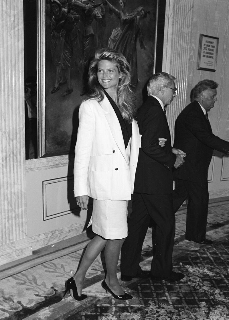 galleries/2013/12/24/from-julia-roberts-to-meryl-streep-the-best-80s-power-suits-photos/131223-power-suits3_qutbhd