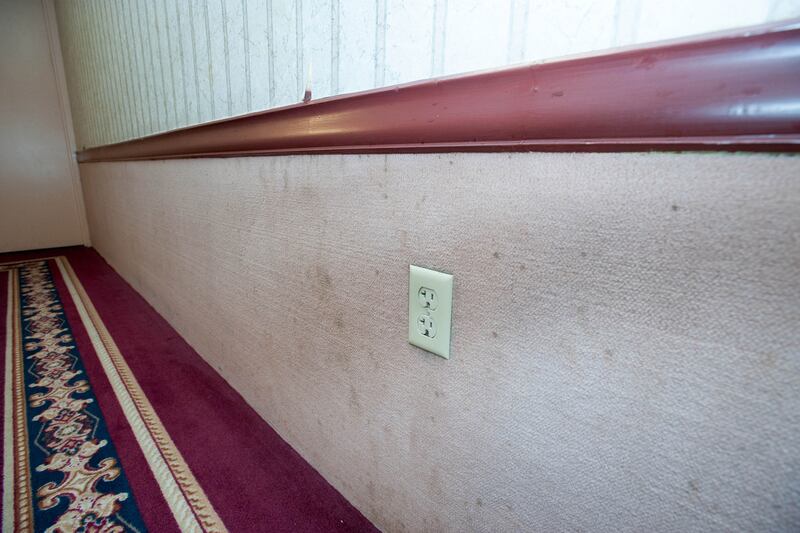 galleries/2014/09/01/hotels-from-hell-the-10-places-to-avoid-at-all-costs-photos/140829-hotel-quad-las-vegas_u49bjm