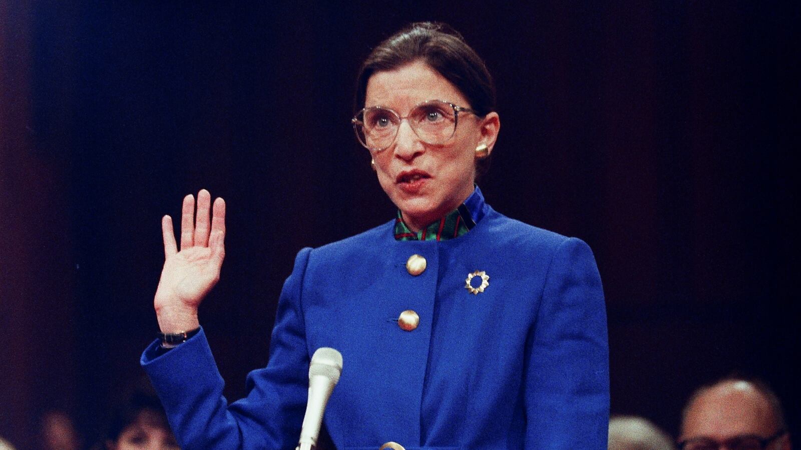2020-09-19T191358Z_1798472071_RC2V1J9V9W3X_RTRMADP_3_USA-COURTS-GINSBURG_hit8on
