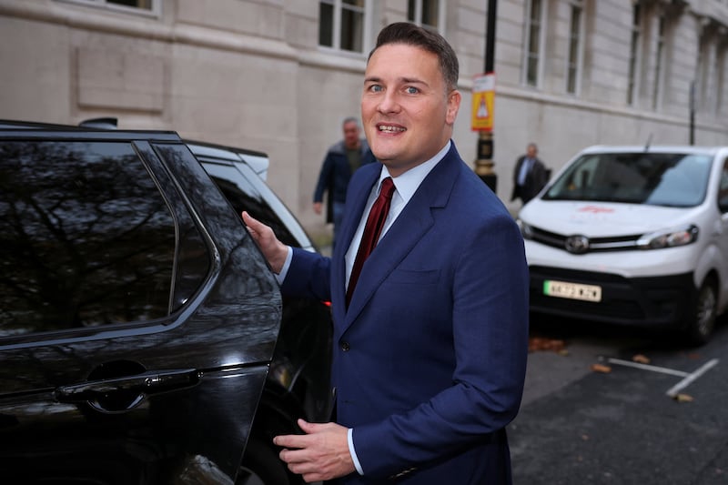 British Health Secretary Wes Streeting walks outside television studios in London, Britain, November 12, 2025. REUTERS/Phil Noble