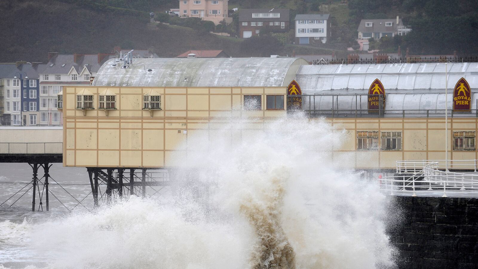 cheats/2014/01/19/uk-pol-blames-bad-weather-on-gays/140119-gay-storm-cheat_xbpxf2