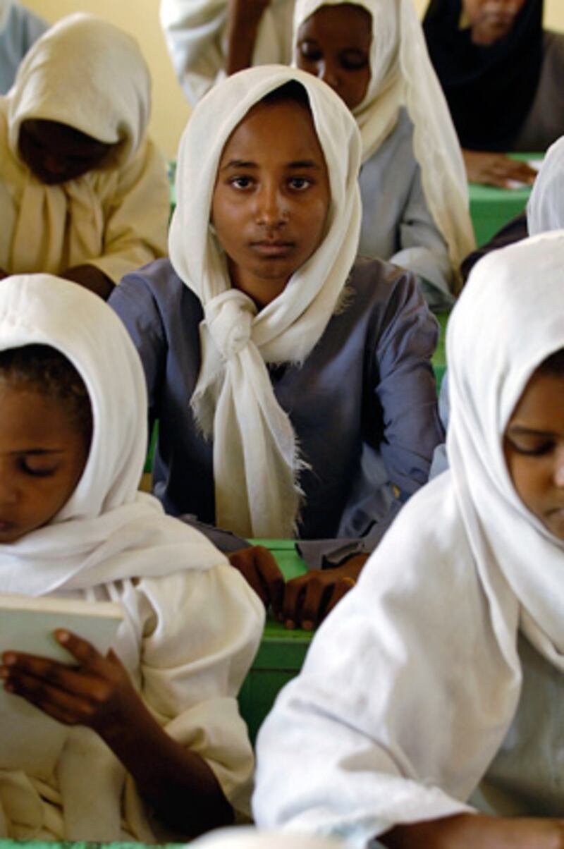 galleries/2009/11/04/empowering-teen-girls-across-the-globe/rania-adolescents---11_lbvvbz