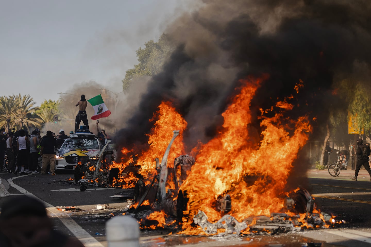 Trump Warns He Will Crush Violent Protests in Every State