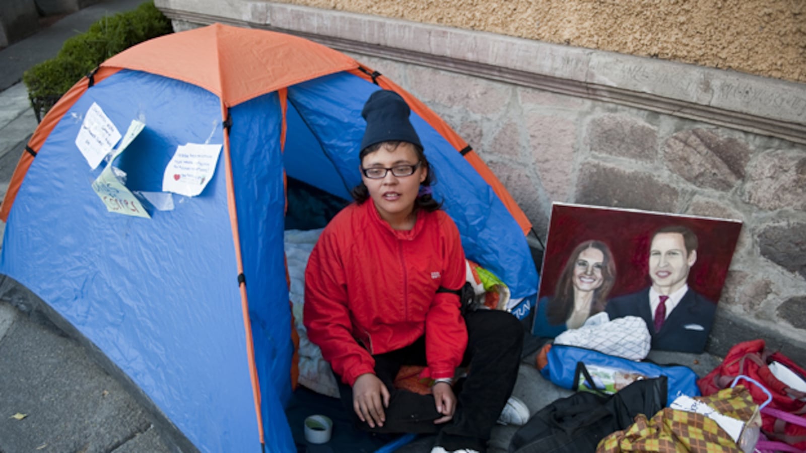 galleries/2011/04/27/crazy-royal-wedding-fans/royal-wedding-fans_jkyfep