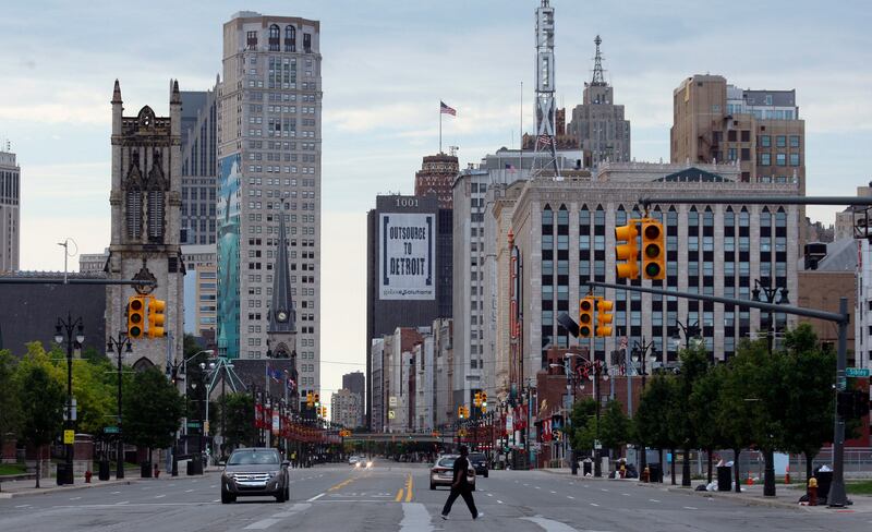 galleries/2014/02/14/best-cities-to-find-love-and-stay-in-love-photos/city-love-detroit_vefyzz