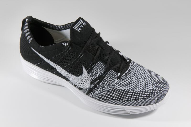 galleries/2012/11/22/from-earrings-to-sneakers-to-beats-by-dre-the-best-black-items-to-buy-on-black-friday/black-friday-shopping-nike_cnp56s