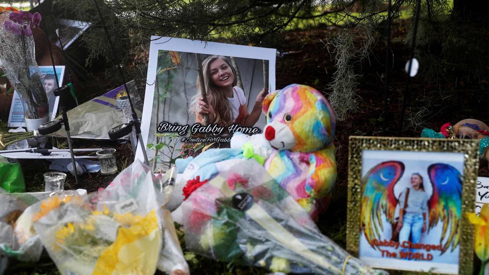 2021-09-22T165553Z_842893618_RC2ZUP93T7LS_RTRMADP_3_USA-CRIME-MISSING_lmhzsv