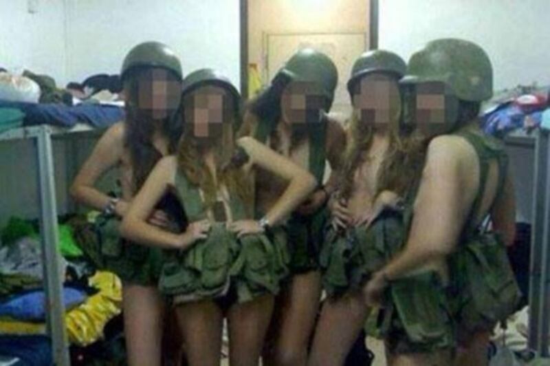 articles/2013/06/03/israeli-soldiers-racy-facebook-photos-silly-or-subversive/israeli-female-soldiers-underwear-combat-gear_bpy3nm