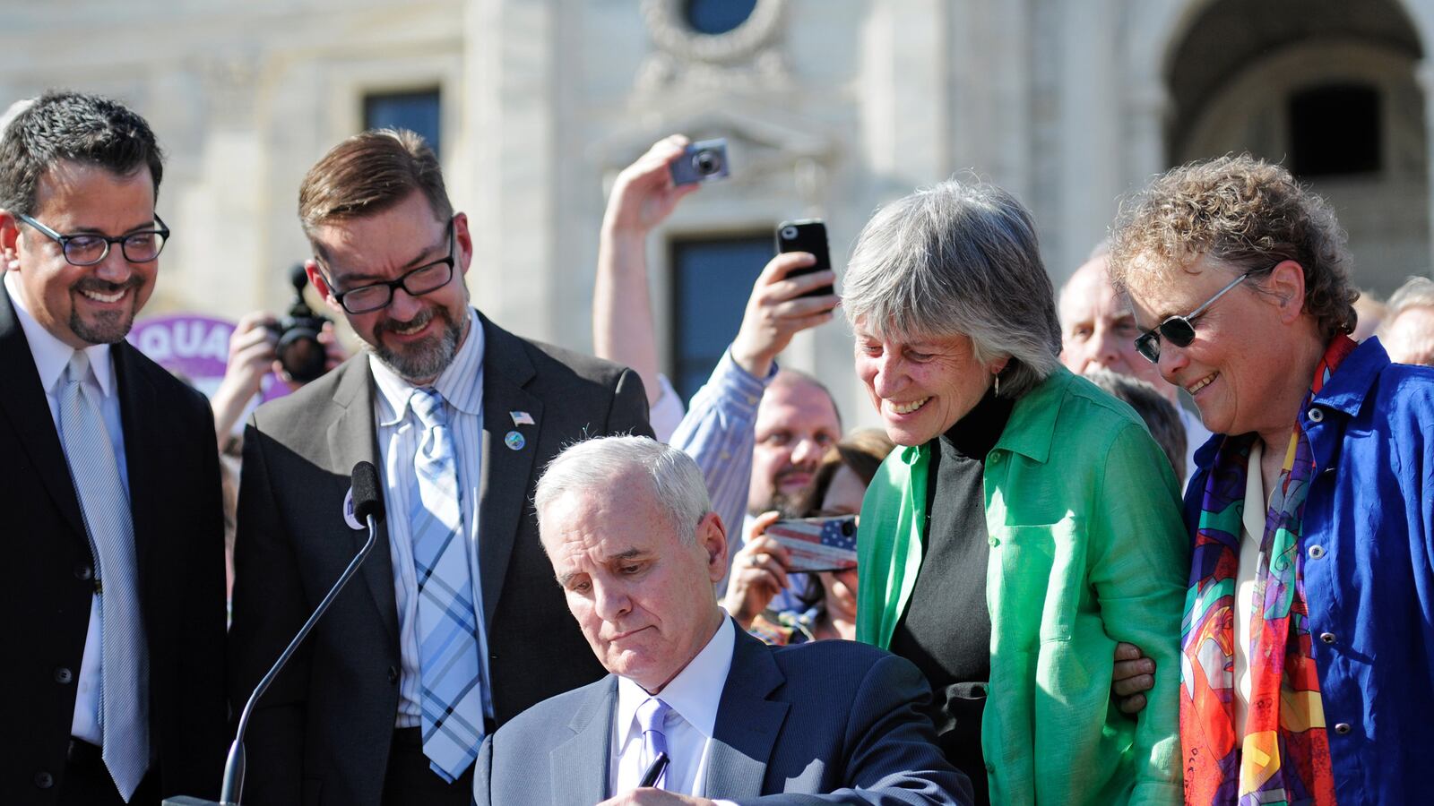 articles/2013/05/18/how-anti-gay-forces-helped-minnesota-legalize-same-sex-marriage/130517-gay-marriage-mn-clark-tease_wc56fw