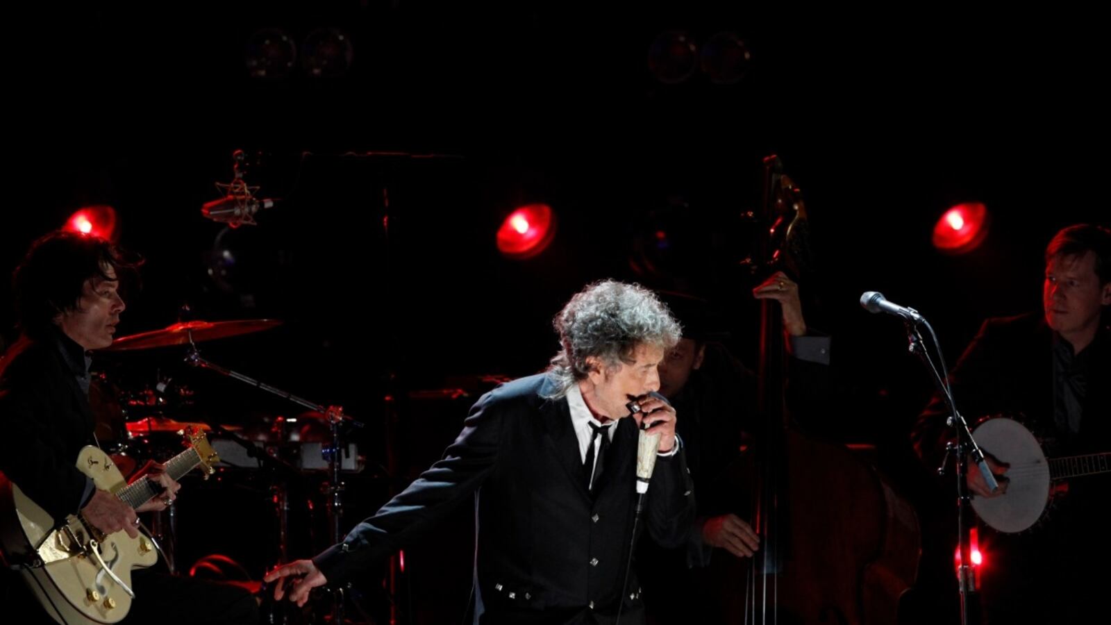 cheats/2014/08/26/unheard-bob-dylan-tapes-to-be-released/140826-bob-dylan_nbm1h8