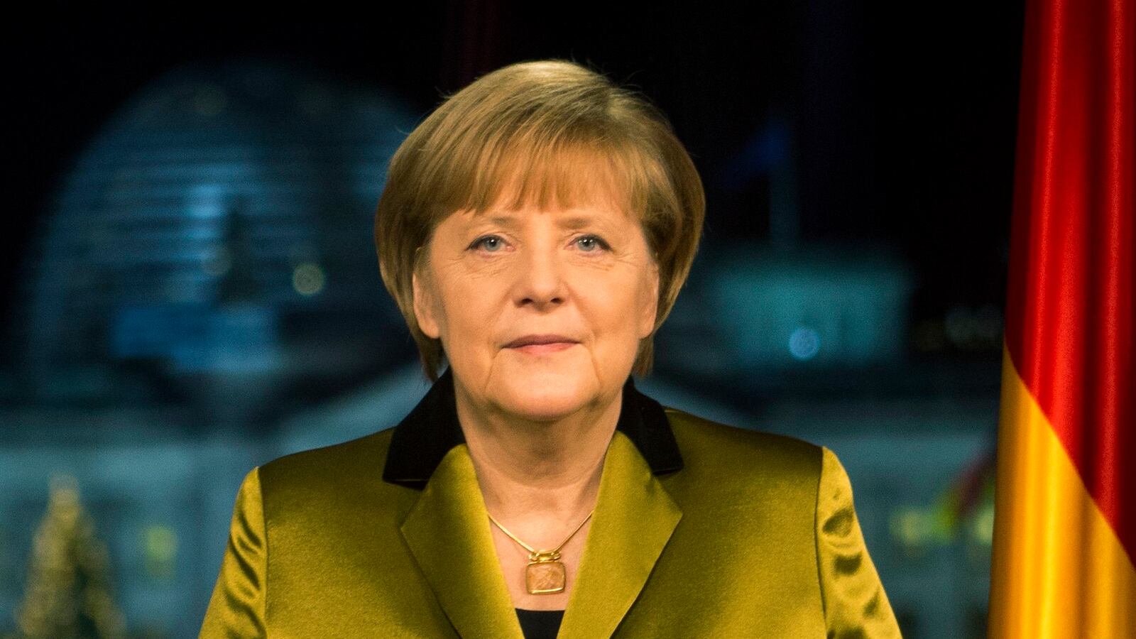 cheats/2014/01/06/angela-merkel-breaks-her-pelvis/140106-merkel-breaks-her-pelvis-cheat_u2w6pv