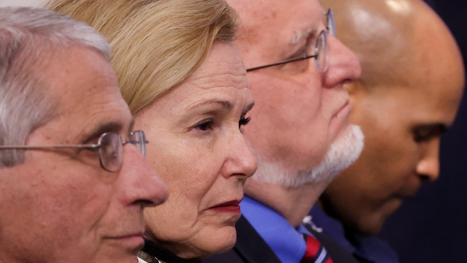 2020-05-05T000000Z_211527873_RC2MIG9DG3S1_RTRMADP_3_HEALTH-CORONAVIRUS-USA-TASKFORCE_bqomdr