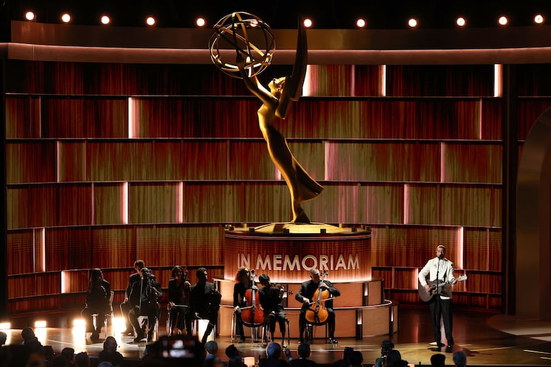 Noah Kahan performs during In Memoriam segment during the 78th Primetime Emmy Awards in Los Angeles, California, U.S., September 14, 2026. REUTERS/Mario Anzuoni