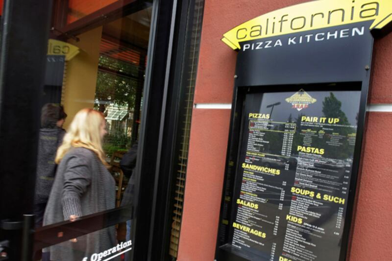 galleries/2011/08/08/most-fattening-new-menu-items-photos/california-pizza-kitchen-8_vtvmif