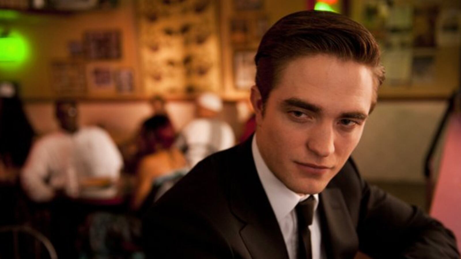 articles/2012/08/22/in-cosmopolis-robert-pattinson-depicts-financial-world-gone-mad/cosmopolis-klein_natko6