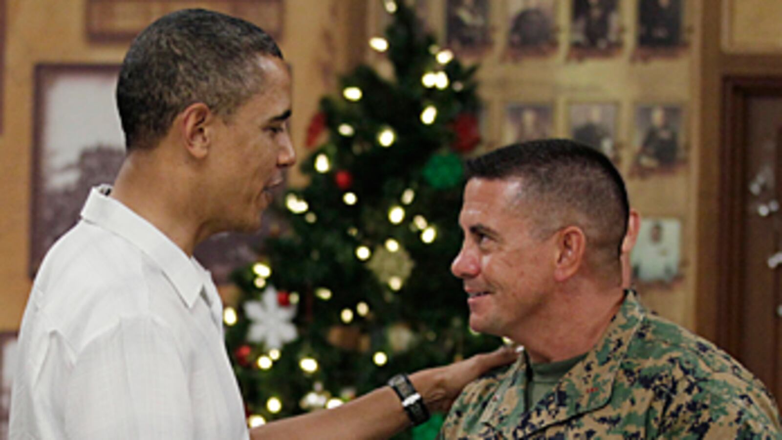 cheats/2010/12/26/how-obama-spent-christmas/obama-christmas_lhfb2m