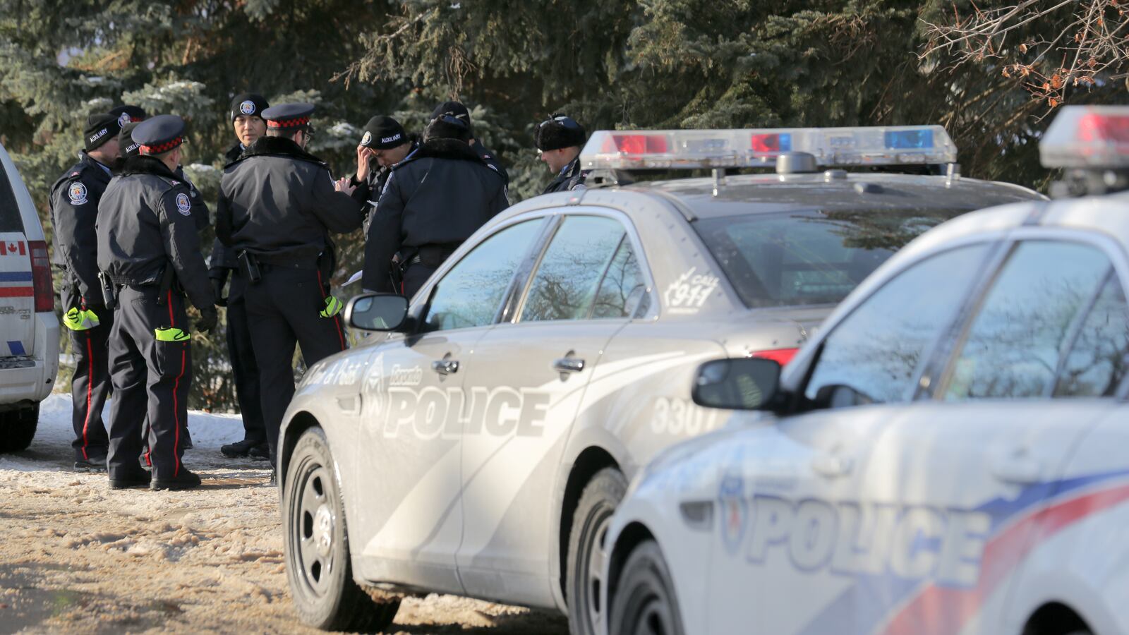 2017-12-16T203050Z_1369304554_RC12EF6E5540_RTRMADP_3_CANADA-DEATH-APOTEX_ctbtnv